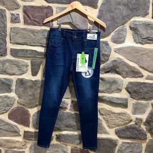 D.JEANS SUPER HIGH WAIST BUTT LIFTER SKINNY PETITE JEANS - SIZE 6P